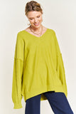 PLUS SIZE V-NECK OVERSIZED SWEATER